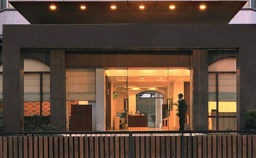 Hotel Haut Monde Gurgaon Ngoại thất bức ảnh
