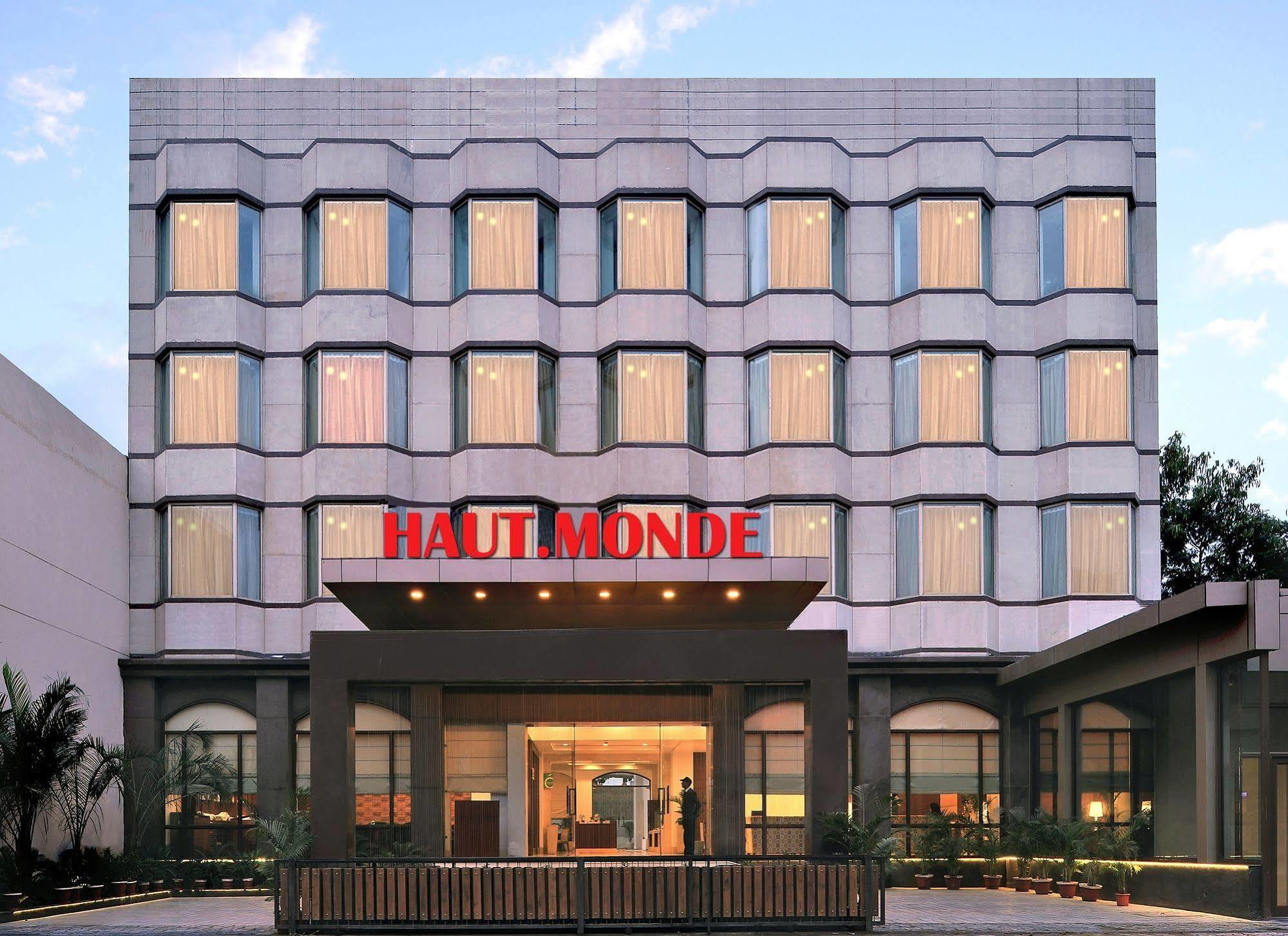 Hotel Haut Monde Gurgaon Ngoại thất bức ảnh